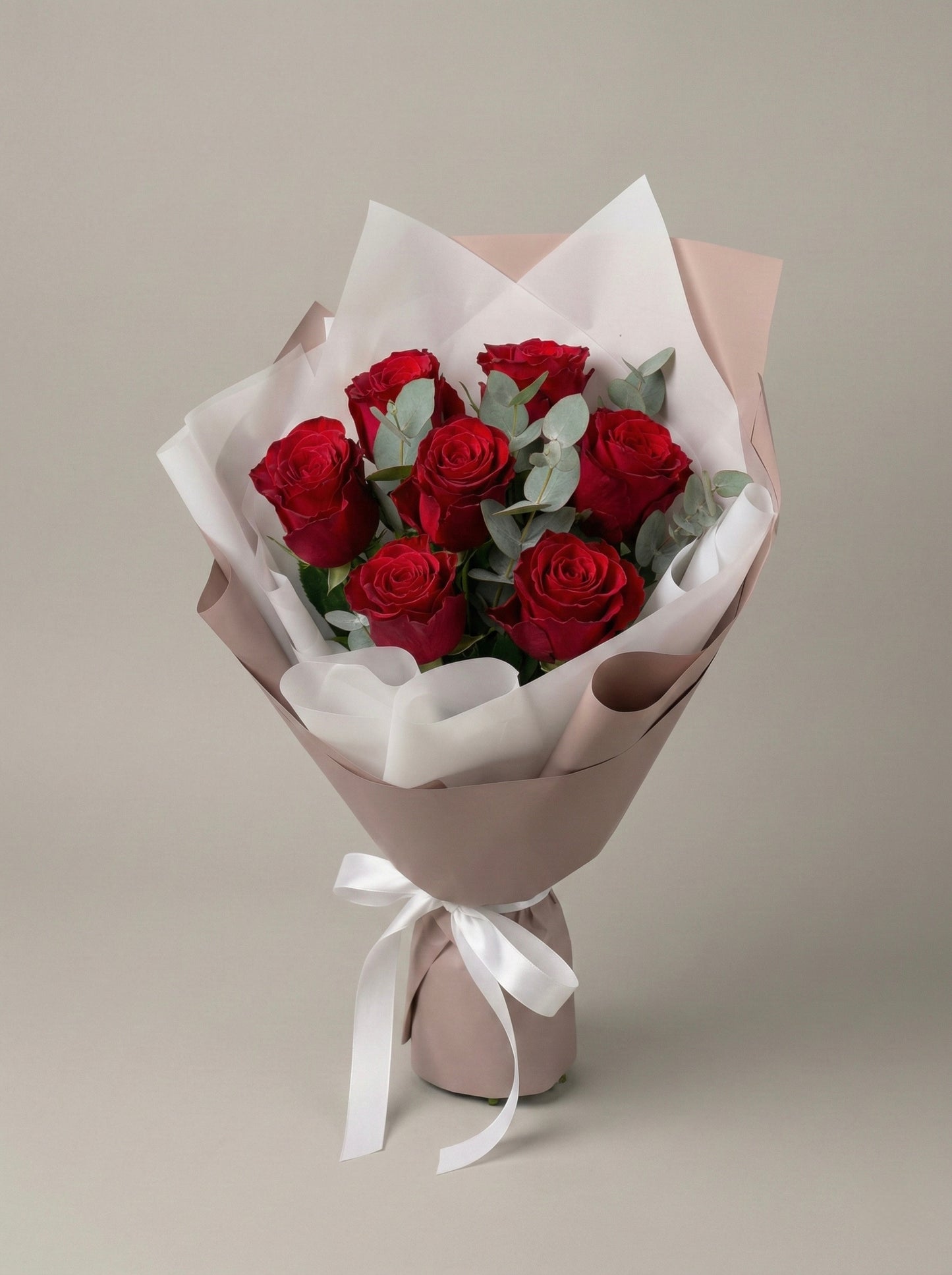 Ramo Rosas con Foliage de Eucalipto
